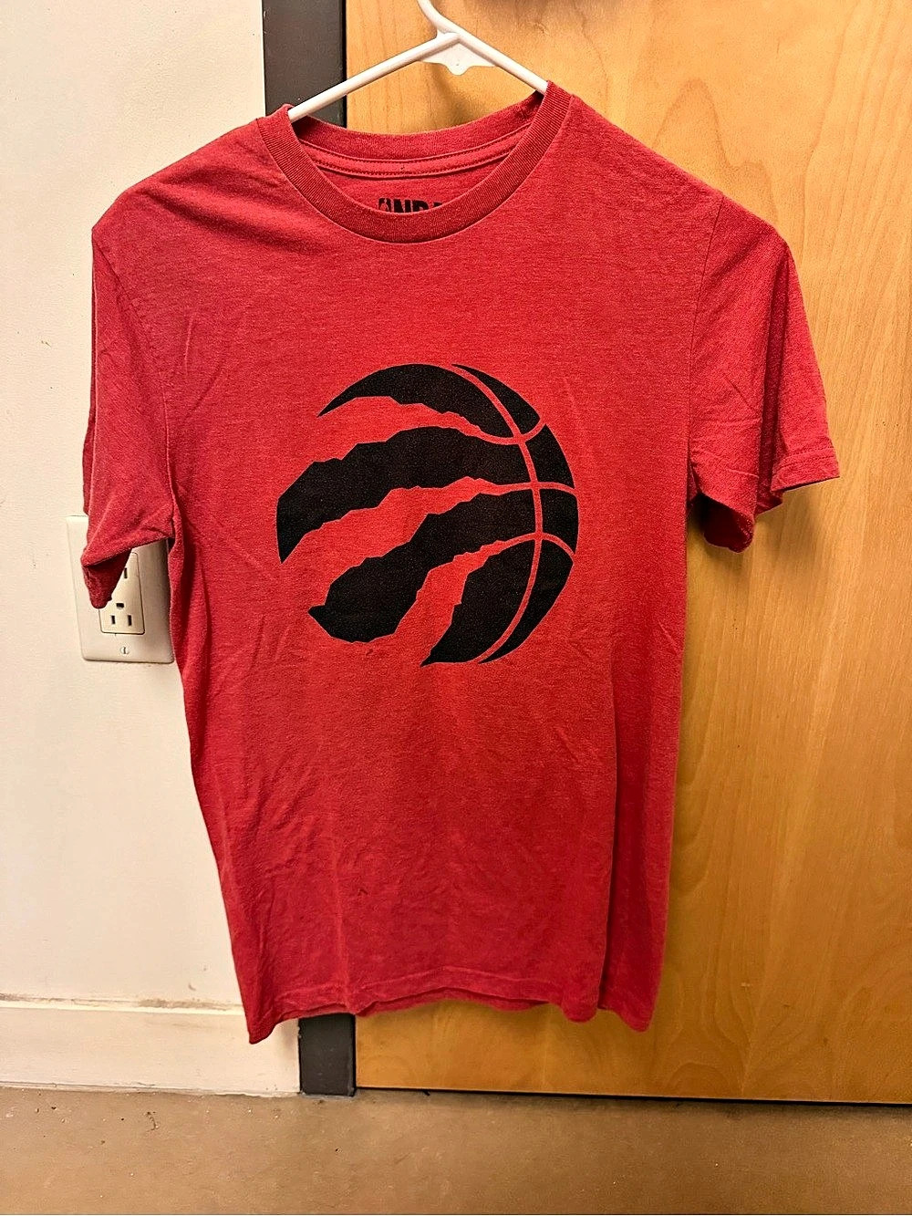NBA Toronto Raptors Claw Logo T-Shirt Men's Red